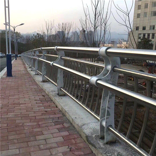 桥梁防撞护栏商家心态好转,价钱趋强运行 桥梁防撞护栏商家心态好转,价钱趋强运行