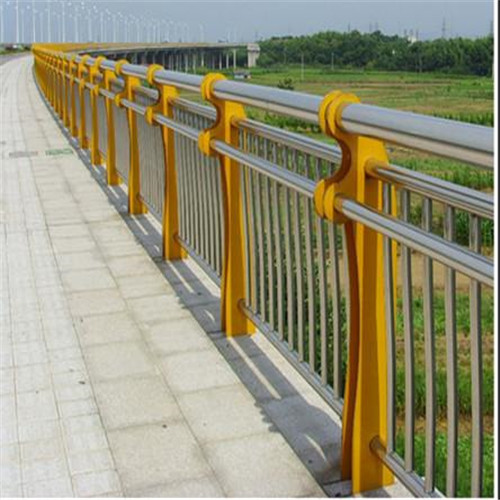 不锈钢复合管桥梁护栏市场趋向仍是疲软 不锈钢复合管桥梁护栏市场趋向仍是疲软